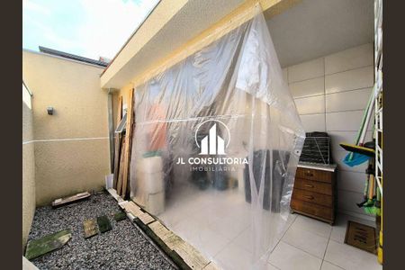 2_photo/94dcfd09d1.3fc6aec38563e5cf-ATLAS-de5e53df-1f61-4aa9-8502-ce53ce6ca856.jpg de casa à venda com 2 quartos, 72m² em Cidade Industrial de Curitiba, Curitiba