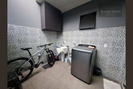 10_photo/94dcfd09db.755d04657d458f82-ATLAS-be25d6ba-25be-4afe-abee-b52fad60f06b.jpg de casa à venda com 3 quartos, 84m² em Cidade Industrial de Curitiba, Curitiba