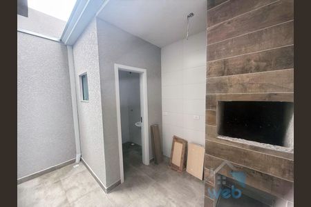 5_photo/94dcfd0a27.6a314c56d3e4f9ad-ATLAS-3288ae37-79e8-44da-ab5c-5a180ddaaa03.jpg de casa à venda com 3 quartos, 90m² em Cidade Industrial de Curitiba, Curitiba