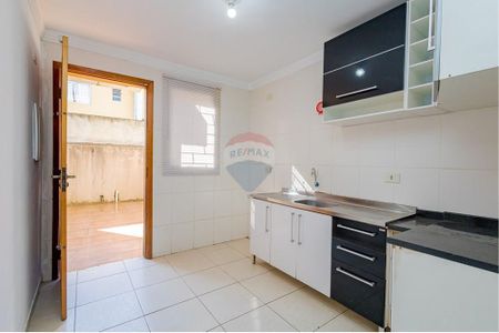 6_photo/94dcfd0a43.96d2d0fbc1a62f57-ATLAS-56224793-7253-4eb2-98e8-2eb010c18a36.jpg de casa para alugar com 2 quartos, 66m² em Cidade Industrial de Curitiba, Curitiba