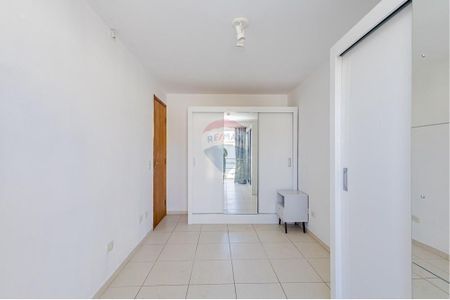 12_photo/94dcfd0a43.96d2d0fbc1a62f57-ATLAS-577592b9-c201-48b3-a2cd-da46252e87d2.jpg de casa para alugar com 2 quartos, 66m² em Cidade Industrial de Curitiba, Curitiba