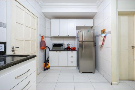 7_photo/94dcfd0af1.492b7bf0bc5abc55-ATLAS-9ee87bdf-268b-48cf-9a43-bf2b2a483691.jpg de casa à venda com 2 quartos, 160m² em Cidade Industrial de Curitiba, Curitiba