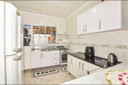 4_photo/94dcfd0b15.bea8fa6cad6c2202-ATLAS-1d045770-3763-4b96-8f3f-446c88f7e6db.jpg de casa à venda com 2 quartos, 62m² em Cidade Industrial de Curitiba, Curitiba
