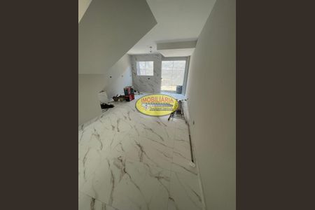 5_photo/94dcfd0b73.b028408754d3f5d1-ATLAS-0c78b9cc-484c-4e4b-8447-02ccf0fee95a.jpg de casa à venda com 2 quartos, 72m² em Cidade Industrial de Curitiba, Curitiba