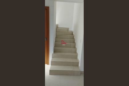 12_photo/94dcfd0cdd.5201f2b37237fe26-ATLAS-16423e8e-e0f7-4362-aaaa-1e29fa8887a5.jpg de casa à venda com 3 quartos, 80m² em Cidade Industrial de Curitiba, Curitiba