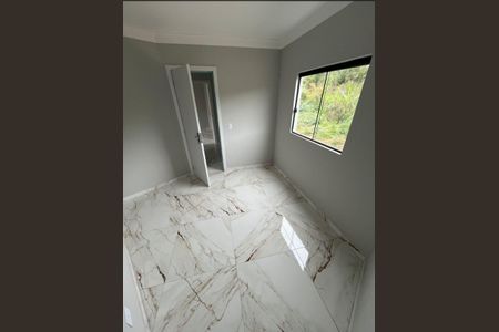 12_photo/94dcfd0d11.bdf1def5ceb5107f-ATLAS-e77a4c78-8b20-4827-a621-c9b493ea8c0f.jpg de casa à venda com 2 quartos, 60m² em Cidade Industrial de Curitiba, Curitiba