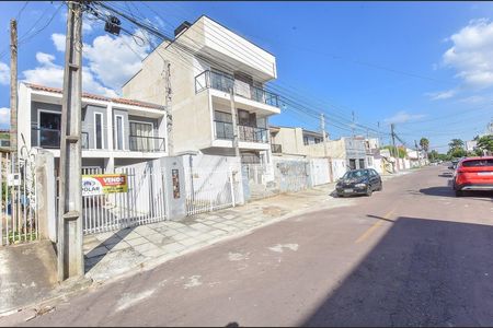 26_photo/94dcfd0d29.d5b173bf39f83f6a-ATLAS-16fd99aa-026e-4df1-97a9-2eeb103403cf.jpg de casa à venda com 2 quartos, 70m² em Cidade Industrial de Curitiba, Curitiba