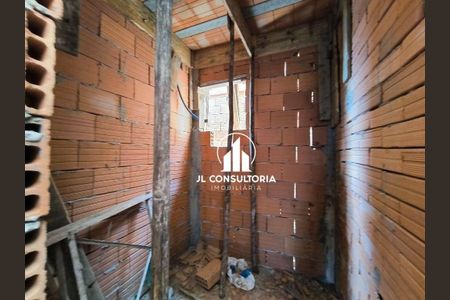 11_photo/94dcfd0dbd.7c7ac5e32c298168-ATLAS-b3dfd411-793d-4984-a190-64497a3b963f.jpg de casa à venda com 2 quartos, 75m² em Cidade Industrial de Curitiba, Curitiba