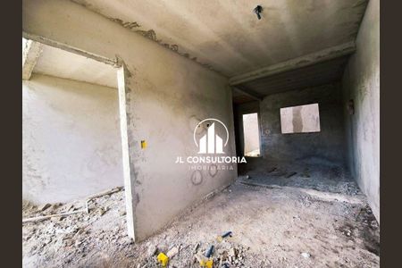 5_photo/94dcfd0e4d.9f23a2ddc7019fe5-ATLAS-19d898ab-149a-40ac-ade5-7ab39400b494.jpg de casa à venda com 3 quartos, 80m² em Cidade Industrial de Curitiba, Curitiba