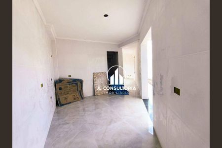 6_photo/94dcfd101f.4cea1a0b3f6bbd2f-ATLAS-8b96d42a-6e5f-486a-8e8f-530a04d89c15.jpg de casa à venda com 3 quartos, 80m² em Cidade Industrial de Curitiba, Curitiba