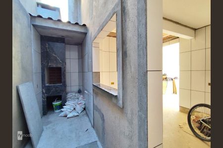 6_photo/94dcfd101f.5a85c5bdfef41cf9-ATLAS-efcf2e3a-d9d5-4fed-b955-45b4b9f95512.jpg de casa à venda com 3 quartos, 73m² em Cidade Industrial de Curitiba, Curitiba