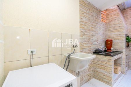 2_photo/94dcfd121b.7980aed8fa71c73b-ATLAS-09d249ca-0024-48bc-8709-c1be64ce96be.jpg de casa à venda com 0 quarto, 105m² em Cidade Industrial de Curitiba, Curitiba