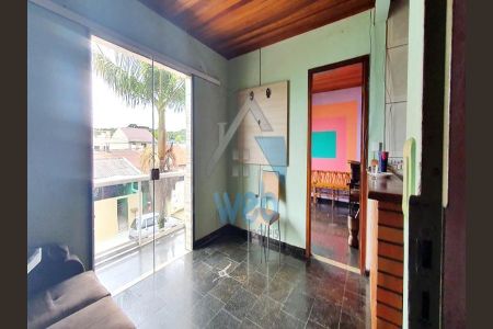 4_photo/94dcfd1229.1987c265c069de70-ATLAS-8567a4e8-ea73-4e86-b99b-172511b5910d.jpg de casa à venda com 5 quartos, 160m² em Cidade Industrial de Curitiba, Curitiba