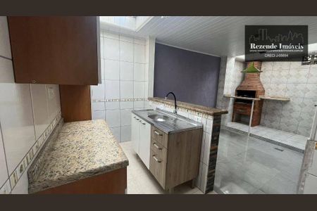 5_photo/94dcfd190b.4ee10e9110698254-ATLAS-9c5b159f-4f21-45d8-be4b-97a4048b76f6.jpg de casa à venda com 4 quartos, 110m² em Cidade Industrial de Curitiba, Curitiba