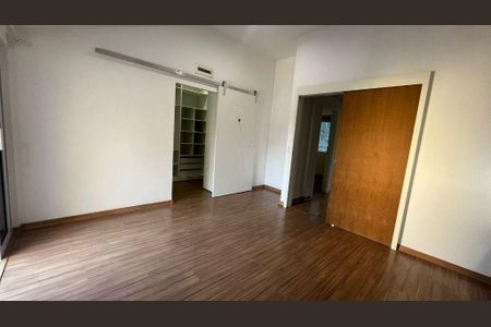 2_photo/94dcfd190b.df2406aa61ba3211-ATLAS-16e3cb34-6c3c-4820-9733-26ce44ec69c5.jpg de casa à venda com 4 quartos, 110m² em Cidade Industrial de Curitiba, Curitiba