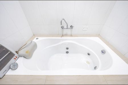 12_photo/94dcfd2903.44105593ae33426f-ATLAS-d2da425e-e204-47a1-94ea-6e493bbf5ff4.jpg de casa à venda com 5 quartos, 440m² em Cidade Industrial de Curitiba, Curitiba