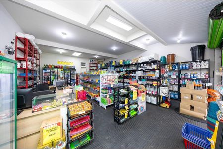 4_photo/94dcfd2903.44105593ae33426f-ATLAS-e0e787e7-9ba7-4a10-b3c9-dc38122c5128.jpg de casa à venda com 5 quartos, 440m² em Cidade Industrial de Curitiba, Curitiba