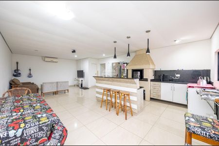 8_photo/94dcfd2903.44105593ae33426f-ATLAS-e1b4e570-ffc7-4466-9e77-ac854b7e3262.jpg de casa à venda com 5 quartos, 440m² em Cidade Industrial de Curitiba, Curitiba