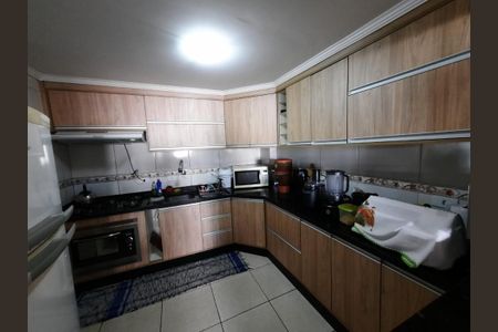 8_photo/94dcfd2925.49d655132eb04021-ATLAS-2190f3dc-4c4a-42d4-8997-cceed883d320.jpg de casa à venda com 3 quartos, 160m² em Cidade Industrial de Curitiba, Curitiba