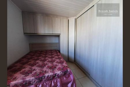 4_photo/94dcfd2925.84150e6419cce569-ATLAS-55537eeb-e105-403f-8ce8-4e81c5e02cab.jpg de casa à venda com 3 quartos, 160m² em Cidade Industrial de Curitiba, Curitiba