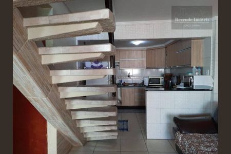 10_photo/94dcfd2925.84150e6419cce569-ATLAS-fa398cd3-ac24-4553-8abb-b7fa6f2e0fdd.jpg de casa à venda com 3 quartos, 160m² em Cidade Industrial de Curitiba, Curitiba