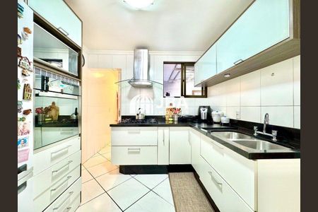 8_photo/94dcfd29ff.1ec89c7cbdfc8b9a-ATLAS-2bc24db6-334c-4b9c-b3bb-cf2867d02559.jpg de casa à venda com 0 quarto, 192m² em Cidade Industrial de Curitiba, Curitiba