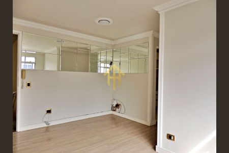 4_photo/94dcfd2b9b.91fb210e04f60095-ATLAS-d0b77867-84e0-4800-8f1e-cabb3c7dc197.jpg de apartamento à venda com 3 quartos, 65m² em Novo Mundo, Curitiba