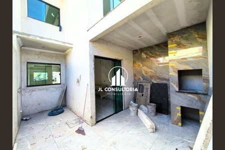 3_photo/94dcfda4c7.7a3a97df37db4027-ATLAS-29ccd69d-c71a-4003-aa47-04ea92a61b5a.jpg de casa à venda com 3 quartos, 82m² em Tatuquara, Curitiba