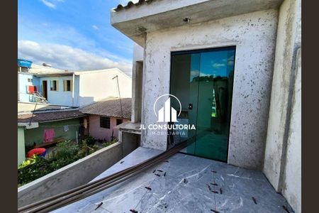 5_photo/94dcfda4c7.7a3a97df37db4027-ATLAS-49dc665a-b022-441e-a64b-a7e8a1a8e549.jpg de casa à venda com 3 quartos, 82m² em Tatuquara, Curitiba