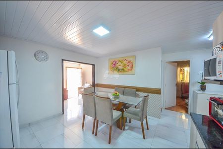 8_photo/94dcfda525.dd36eae811456584-ATLAS-a0aefeed-5b8a-4b79-b747-bd22368a2f47.jpg de casa à venda com 3 quartos, 176m² em Tatuquara, Curitiba