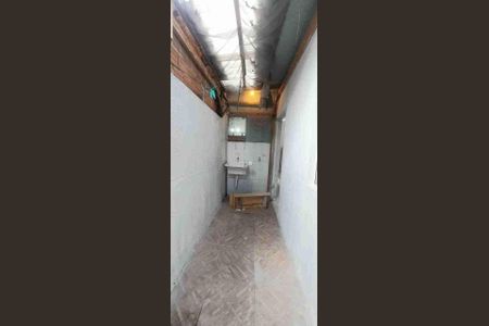 9_photo/94dcfda709.10f4c3d41d3741c5-ATLAS-aa3b37e5-52be-485a-b4bd-bb8aa7f29e9c.jpg de casa à venda com 2 quartos, 42m² em Cidade Industrial de Curitiba, Curitiba