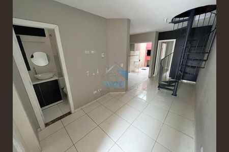 3_photo/94dcfda709.ca0bfbc1076988ba-ATLAS-65cf58aa-e9c6-491e-8086-819b0e753793.jpg de casa à venda com 2 quartos, 42m² em Cidade Industrial de Curitiba, Curitiba