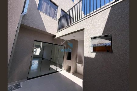 23_photo/94dcfda77b.7c8717d8c6b53d44-ATLAS-40862c39-e919-484e-8207-ee00a5d26d86.jpg de casa à venda com 2 quartos, 90m² em Cidade Industrial de Curitiba, Curitiba