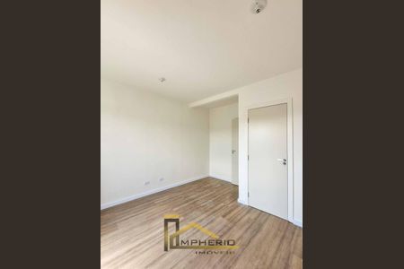 17_photo/94dcfda77b.8bc8fabd1716c9d6-ATLAS-edbcdf1f-92b6-4a21-a024-bfc00470d3d7.jpg de casa à venda com 3 quartos, 80m² em Cidade Industrial de Curitiba, Curitiba