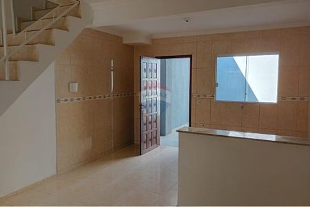 8_photo/94dcfdafc7.c27bb358fc36071b-ATLAS-4d4b1a75-913d-49e6-92d9-e56d9b851cc5.jpg de casa à venda com 2 quartos, 55m² em Tatuquara, Curitiba