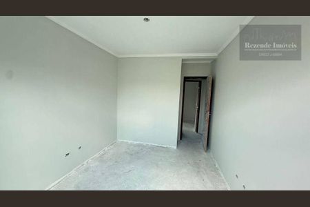 4_photo/94dcfdb15b.97075aea8cc9d34c-ATLAS-31580f9d-0d13-4e98-90a2-a1e4dae53444.jpg de casa à venda com 3 quartos, 82m² em Tatuquara, Curitiba