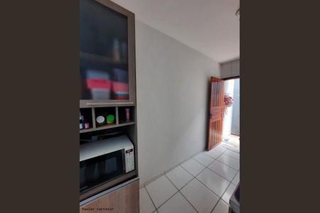 11_photo/94dcfdb24d.8e48f5906dd675de-ATLAS-8a0f781b-4bac-4a30-a497-720e3a0266fa.jpg de casa à venda com 2 quartos, 42m² em Tatuquara, Curitiba