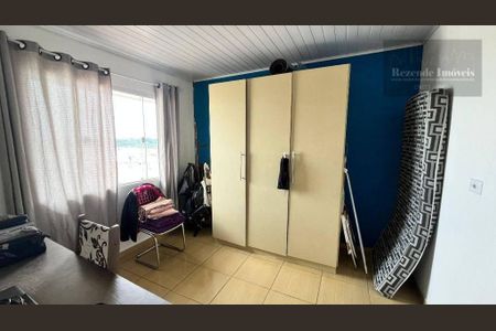 11_photo/94dcfdb405.1d1aa4053f8aee39-ATLAS-0cff1092-ace7-4727-8c47-dca3b414e736.jpg de casa à venda com 5 quartos, 170m² em Tatuquara, Curitiba