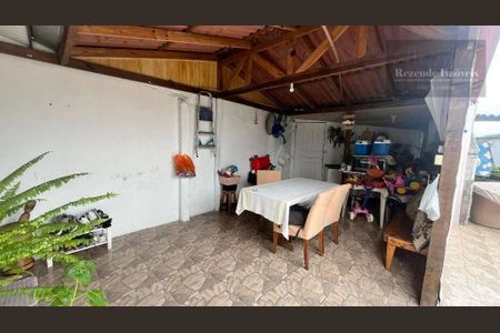 22_photo/94dcfdb405.1d1aa4053f8aee39-ATLAS-f2878ed6-75aa-4af7-8f47-fa8de11499f7.jpg de casa à venda com 5 quartos, 170m² em Tatuquara, Curitiba