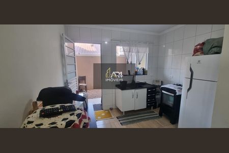 12_photo/94dcfdb577.df2406aa61ba3211-ATLAS-5e25446d-12b1-453f-857e-bf6ece6917ff.jpg de casa à venda com 2 quartos, 69m² em Tatuquara, Curitiba