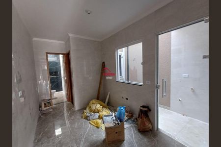 11_photo/94dcfdb605.f330fa47738ec2f6-ATLAS-2c383997-b5e4-45da-98af-4445cc50108e.jpg de casa à venda com 2 quartos, 47m² em Tatuquara, Curitiba