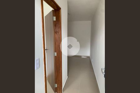 12_photo/94dcfdb60b.97cea93dd2da55a3-ATLAS-a2a0a346-3499-4ea1-bff1-c08ae1d59198.jpg de casa à venda com 2 quartos, 45m² em Tatuquara, Curitiba