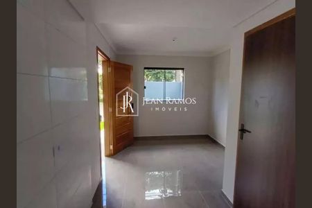 7_photo/94dcfdb64f.ceff8192393c33de-ATLAS-e952a630-0bc4-4ff5-b7d5-1784a0b7da08.jpg de casa à venda com 2 quartos, 54m² em Tatuquara, Curitiba