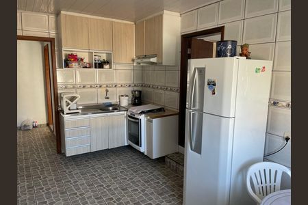 4_photo/94dcfdb6bd.79518a11401aeb31-ATLAS-e6e833e1-ba8b-4daa-b735-936d9244f966.jpg de casa à venda com 2 quartos, 200m² em Tatuquara, Curitiba