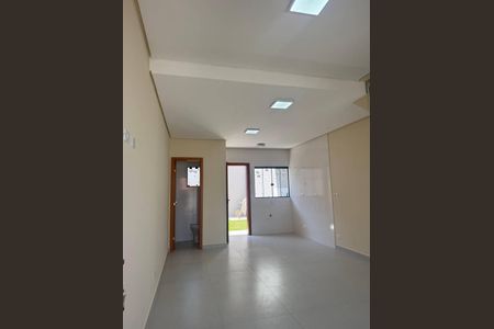 7_photo/94dcfdb72f.04c16ff0d284adb7-ATLAS-7e4e536b-389c-4c27-97fa-45e1d6b01701.jpg de casa à venda com 3 quartos, 76m² em Tatuquara, Curitiba