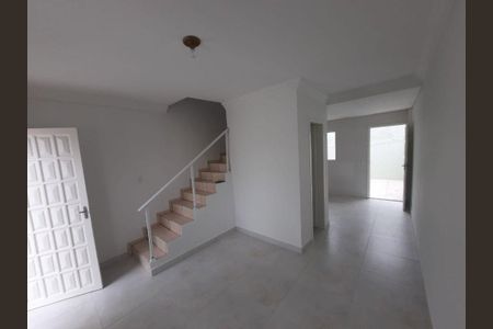 2_photo/94dcfdba5b.a748d1528e602932-ATLAS-9257390f-0ea3-462e-b519-0dfc6ca8f898.jpg de casa à venda com 2 quartos, 72m² em Tatuquara, Curitiba