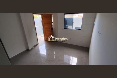 13_photo/94dcfdbc1f.40d9156f2e18fdd4-ATLAS-ca55e917-cafd-4730-8264-54cd10b2acc4.jpg de casa à venda com 2 quartos, 56m² em Tatuquara, Curitiba