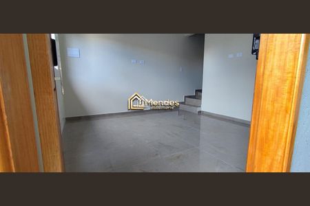 11_photo/94dcfdbc1f.40d9156f2e18fdd4-ATLAS-d2675660-5829-4e7b-b6e3-2def3c444438.jpg de casa à venda com 2 quartos, 56m² em Tatuquara, Curitiba