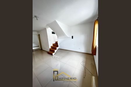 4_photo/94dcfdbed9.ea4fd3ce51c20542-ATLAS-a5125bef-c3a9-49b5-9e64-46f5e27045a5.jpg de casa à venda com 2 quartos, 68m² em Tatuquara, Curitiba