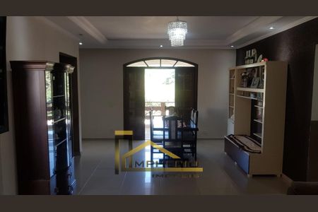 19_photo/94dcfdbf61.49d655132eb04021-ATLAS-aff1375f-b77a-4c0e-ac13-88e1ec399a5c.jpg de casa à venda com 4 quartos, 700m² em Tatuquara, Curitiba